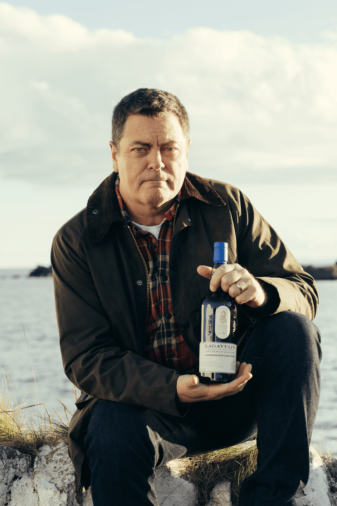 LAGAVULIN OFFERMAN EDITION CARIBBEAN RUM CASK FINISH 11-YEAR-OLD SINGLE MALT SCOTCH WHISKY