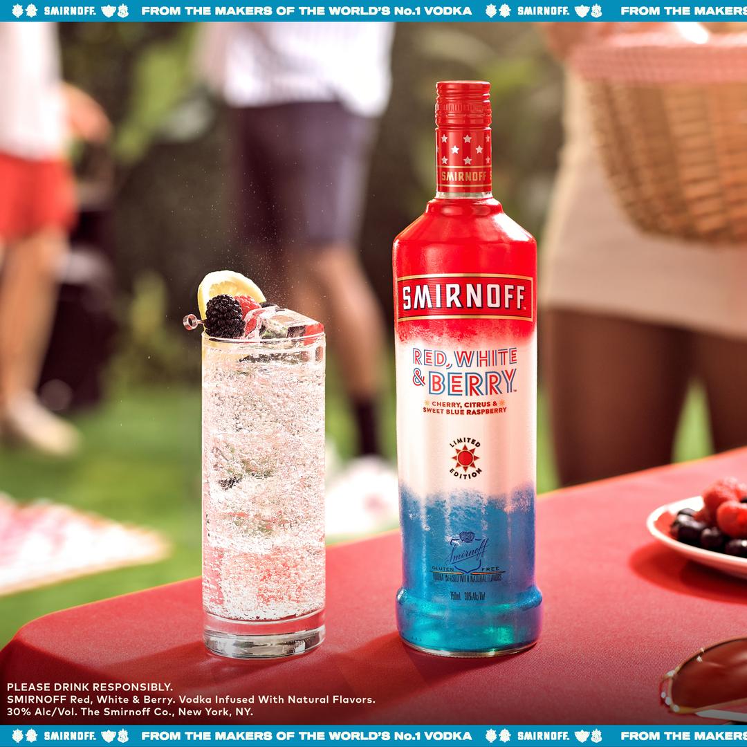SMIRNOFF RED, WHITE & BERRY VODKA