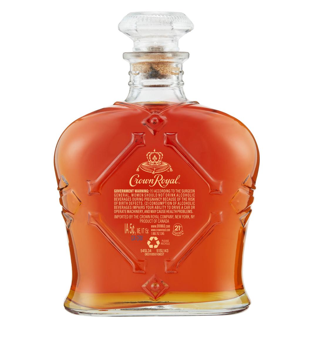 CROWN ROYAL EXTRA RARE 31 YEAR OLD WHISKY
