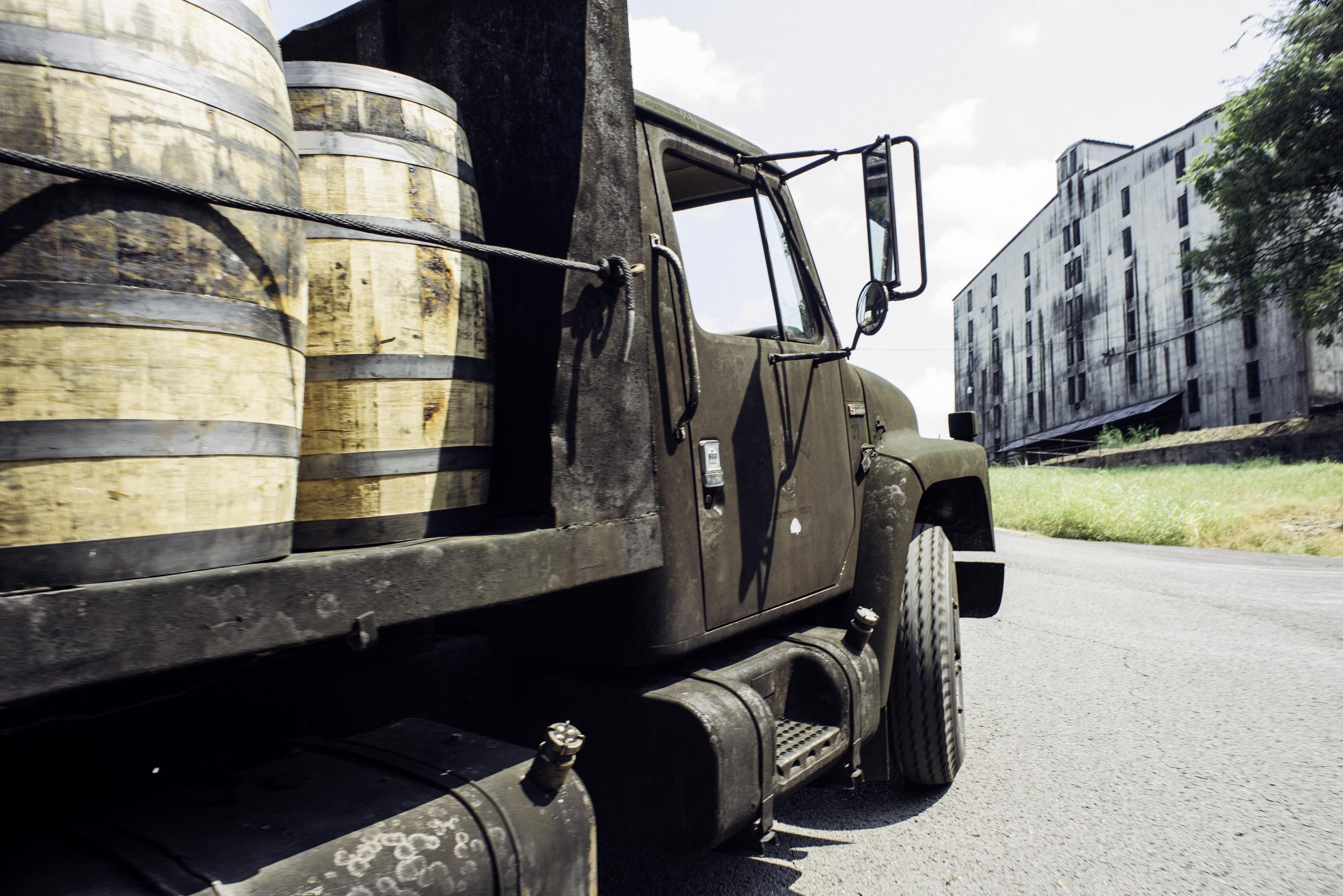 JACK DANIEL'S SINGLE BARREL SELECT TENNESSEE WHISKEY