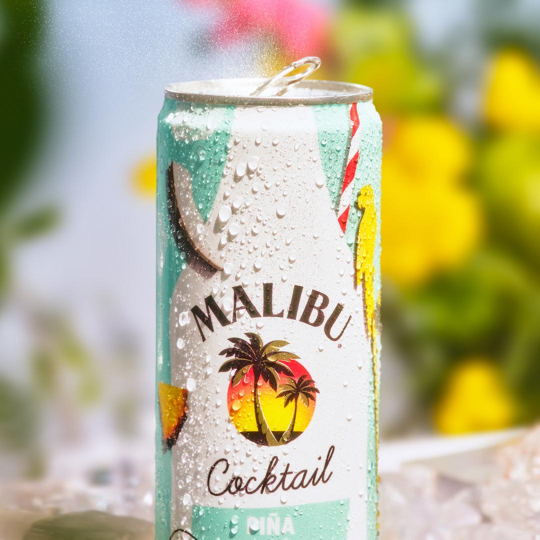 MALIBU PIÑA COLADA COCKTAILS